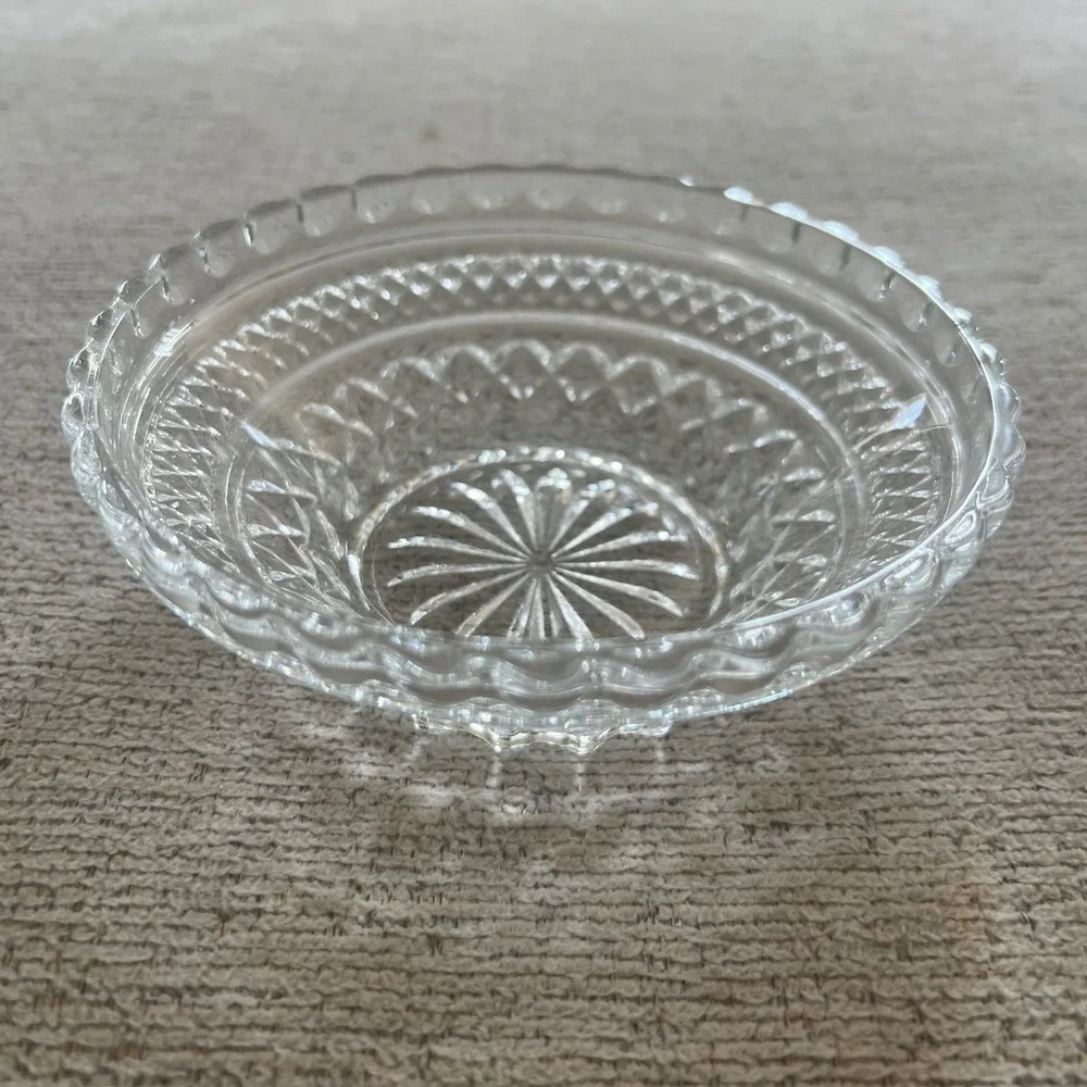 Vintage‎ Anchor Hocking Wexford Glass Bowl Diamond Point Starburst Scalloped 5